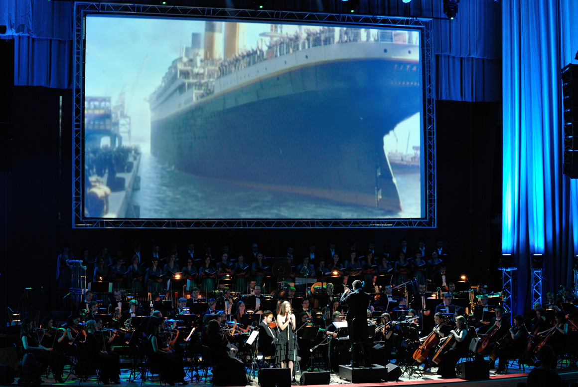 TITANIC –SUITE / J. HORNER (INCL. THE SONG „MY HEART WILL GO ON“)